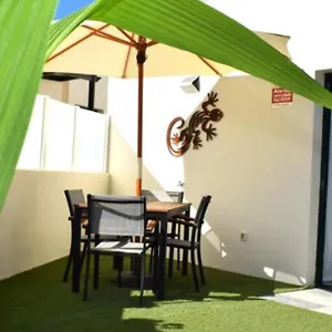 La Palmera: Beachfront With Pool View Costa Teguise